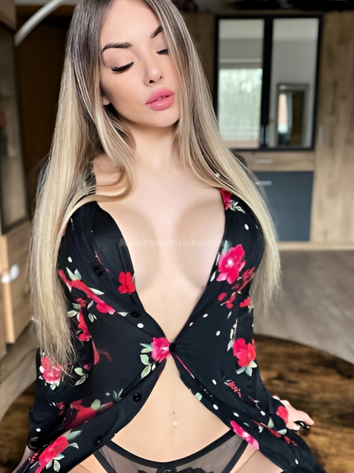 Индивидуалка Владлена, доступна для личного знакомства от 5000 руб